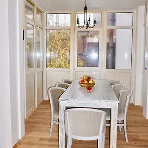  Apartment Koelsche Kluengel Germany